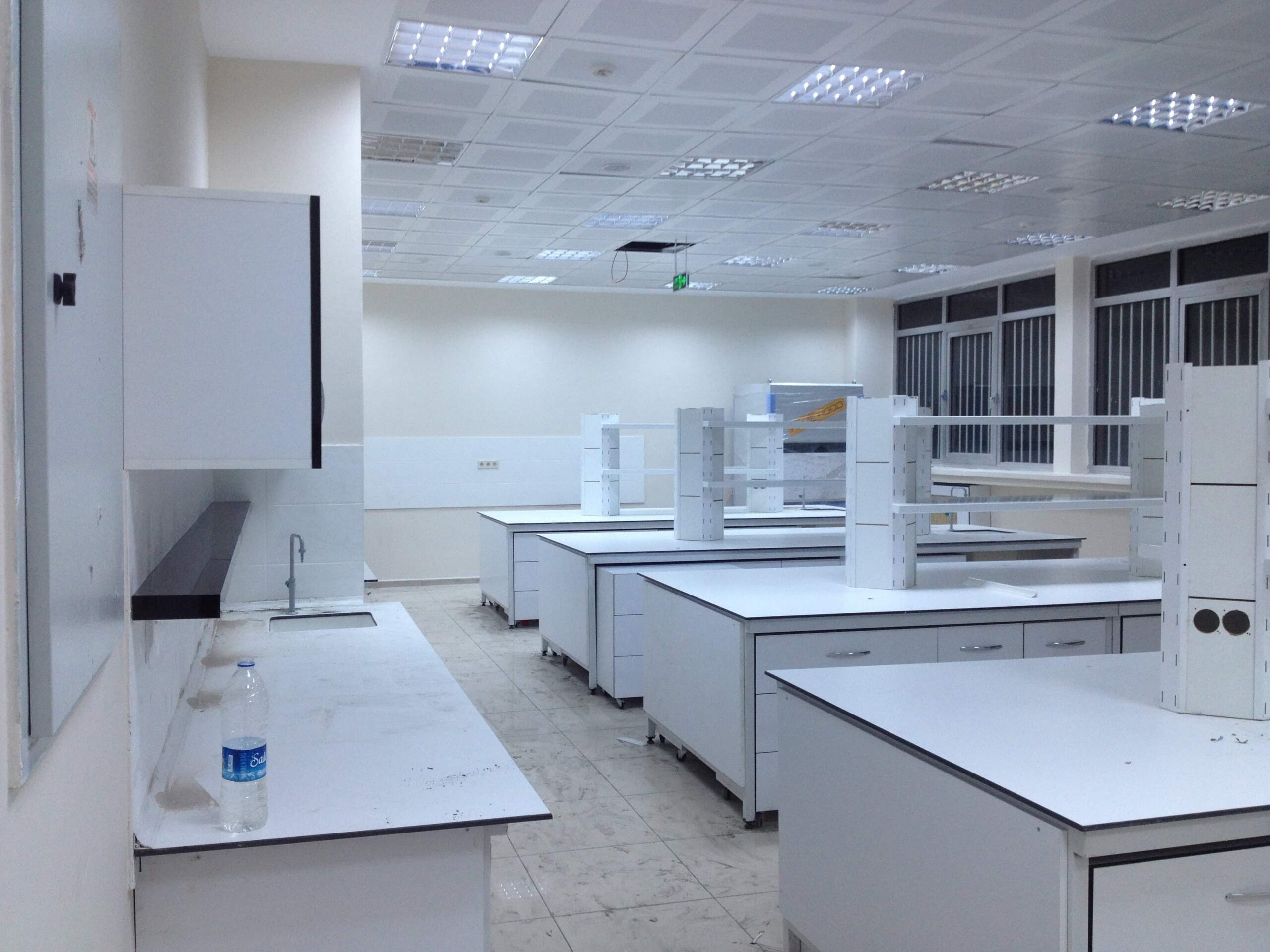 Dicle Ünv Eczacılık Fakültesi Öğrenci Lab